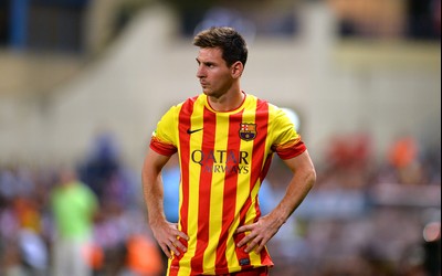 百博体育精华-于帕梅卡诺被换下直接回更衣室